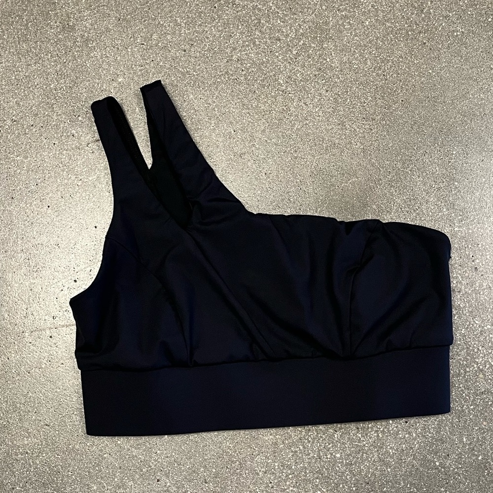 Sexy one shoulder noli sport bra